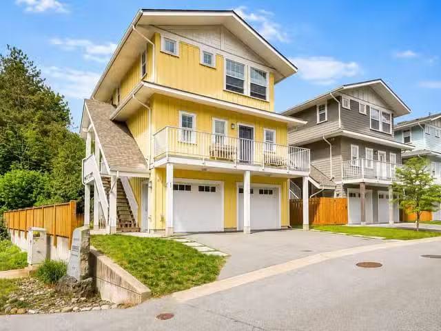 House for sale in Squamish, Squamish, 1 39885 Government Road.