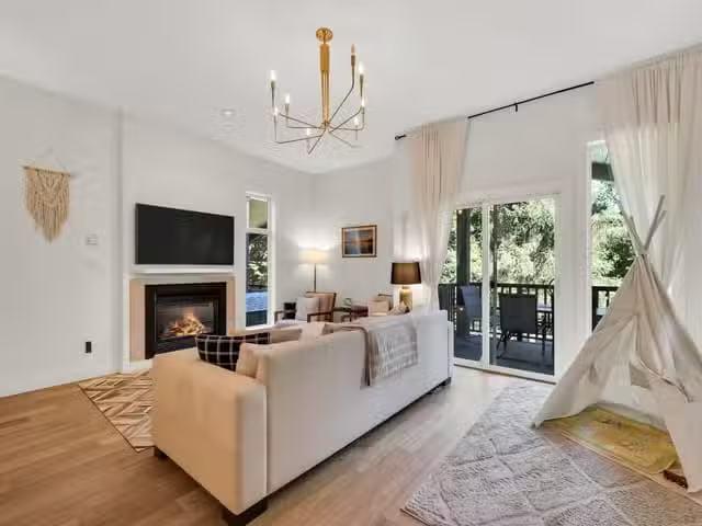 House for sale in Squamish, Squamish, 21 40137 Government Road.