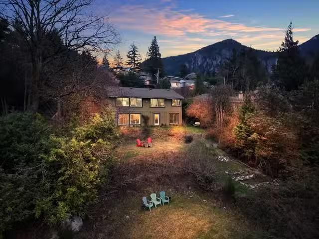 House for sale in Squamish, Squamish, 38273 View Place, 263153.