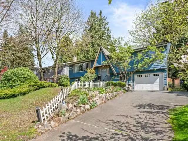 House for sale in Surrey, Cloverdale, 5866 179a St Street, 263.