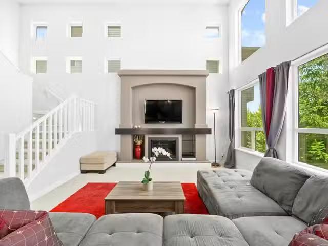 House for sale in Surrey, Cloverdale, 7037 178 Street, 263147534