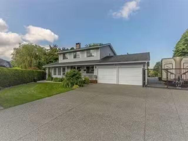 House for sale in Surrey, Cloverdale, 18244 54 Avenue, 263152614