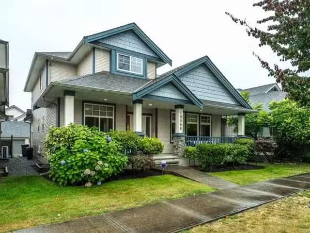 House for sale in Surrey, Cloverdale, 19088 68a Avenue, 263098.