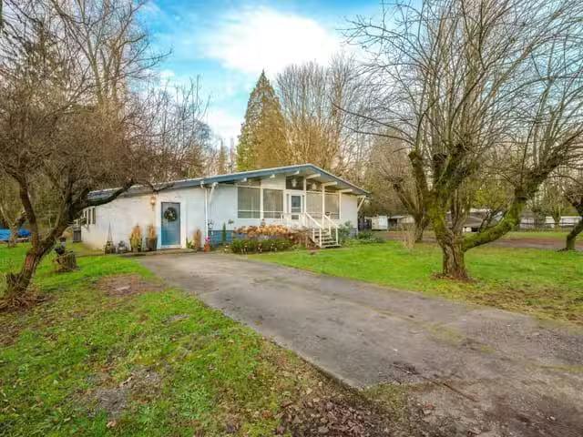 House for sale in Surrey, North Surrey, 18701 88 Avenue, 26314.