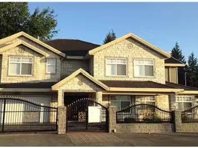 House for sale in Surrey, North Surrey, 12008 97 Avenue, 26309.