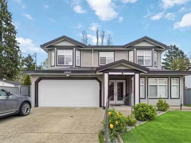 House for sale in Surrey, North Surrey, 13869 Brentwood Cresce.