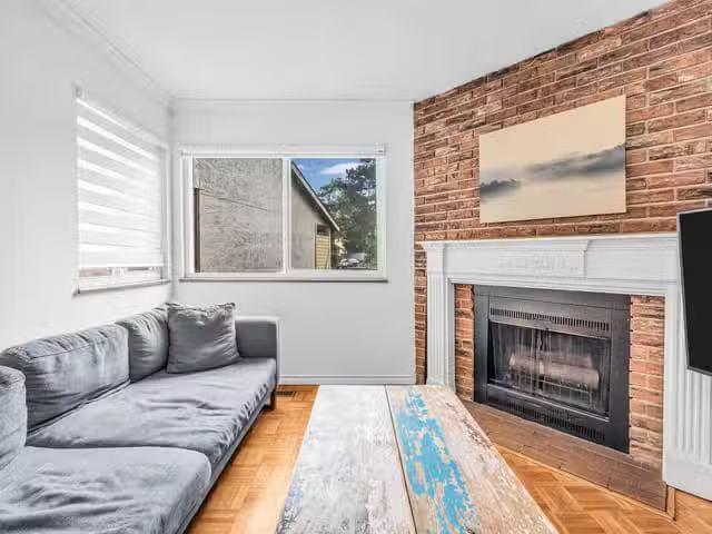 House for sale in Surrey, North Surrey, 9618 139 Street, 26315.