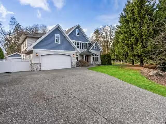 House for sale in Surrey, North Surrey, 9855 182 Street, 26314.