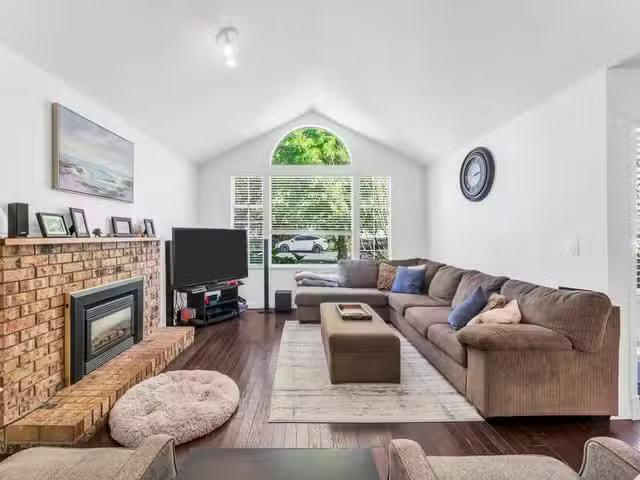 House for sale in Surrey, South Surrey White Rock, 1055 163a S.
