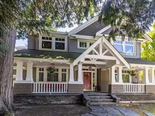 House for sale in Surrey, South Surrey White Rock, 12522 26a A.