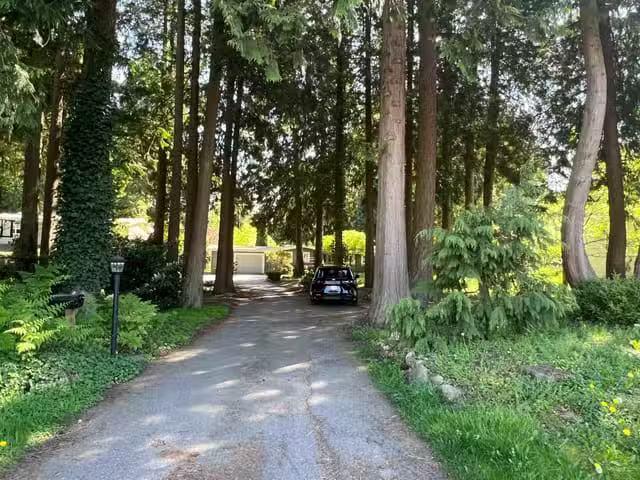 House for sale in Surrey, South Surrey White Rock, 12564 24 Av.
