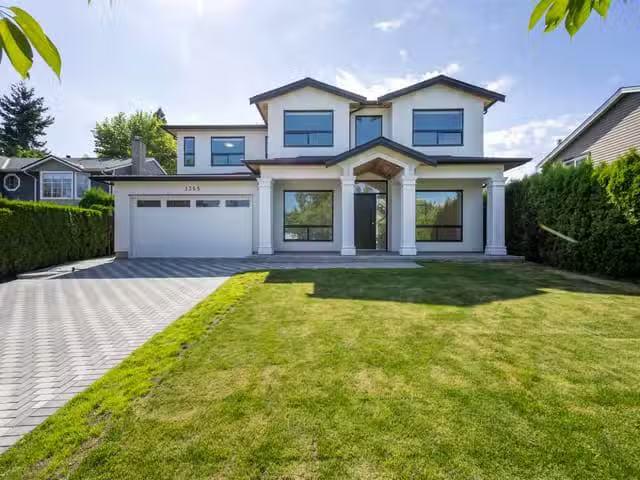 House for sale in Surrey, South Surrey White Rock, 1365 160a S.