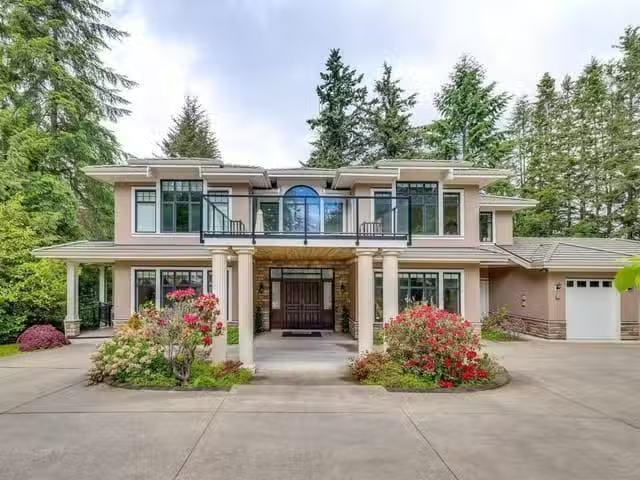 House for sale in Surrey, South Surrey White Rock, 13975 28 Av.