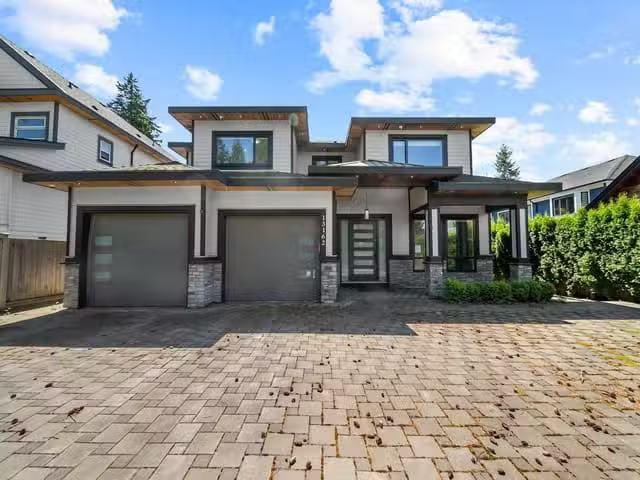 House for sale in Surrey, South Surrey White Rock, 13162 20 Av.