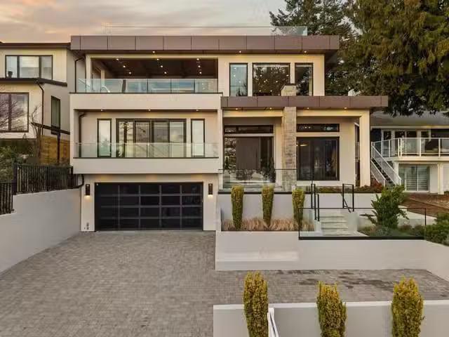 House for sale in Surrey, South Surrey White Rock, 13169 Marin.
