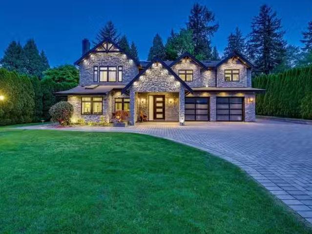 House for sale in Surrey, South Surrey White Rock, 13330 20 Av.