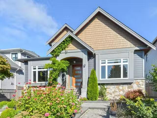 House for sale in Surrey, South Surrey White Rock, 14149 16 Av.