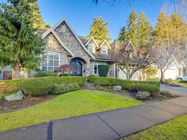 House for sale in Surrey, South Surrey White Rock, 14185 33 Av.