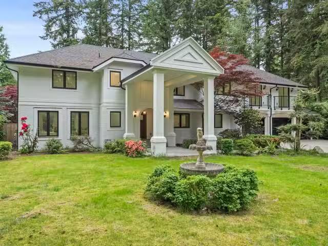 House for sale in Surrey, South Surrey White Rock, 14389 26 Av.