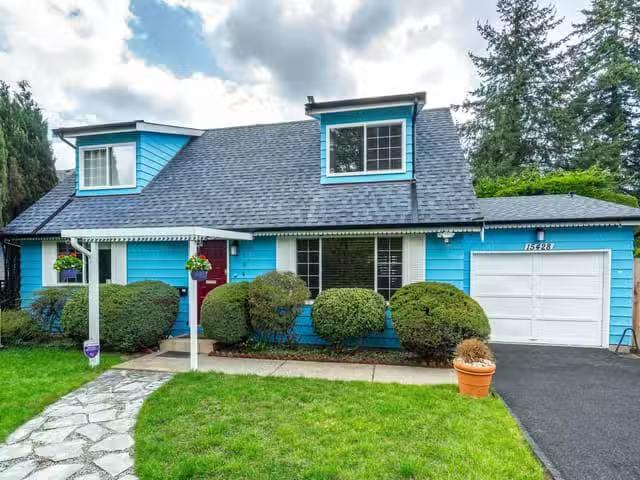 House for sale in Surrey, South Surrey White Rock, 15428 Madro.