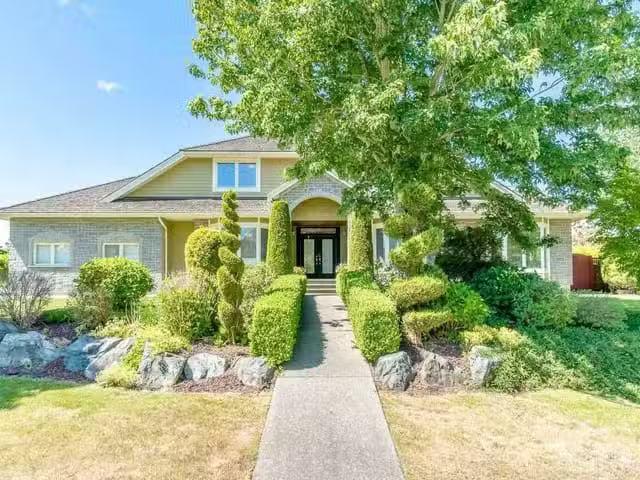 House for sale in Surrey, South Surrey White Rock, 15775 39a A.