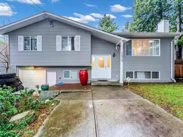 House for sale in Surrey, South Surrey White Rock, 1579 136 St.