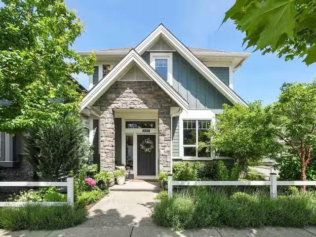 House for sale in Surrey, South Surrey White Rock, 16555 25 Av.
