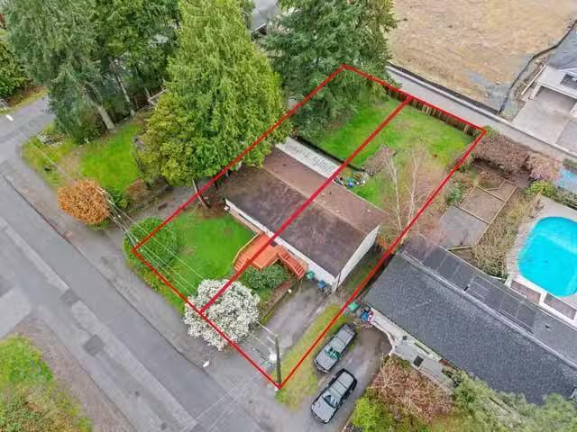 House for sale in Surrey, South Surrey White Rock, 16730 26 Av.