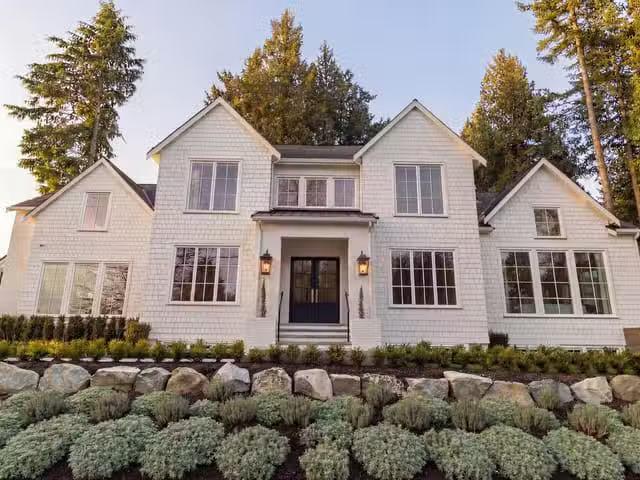 House for sale in Surrey, South Surrey White Rock, 1688 127 St.