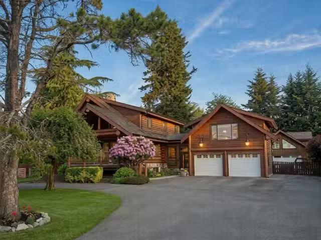 House for sale in Surrey, South Surrey White Rock, 16937 0 Ave.