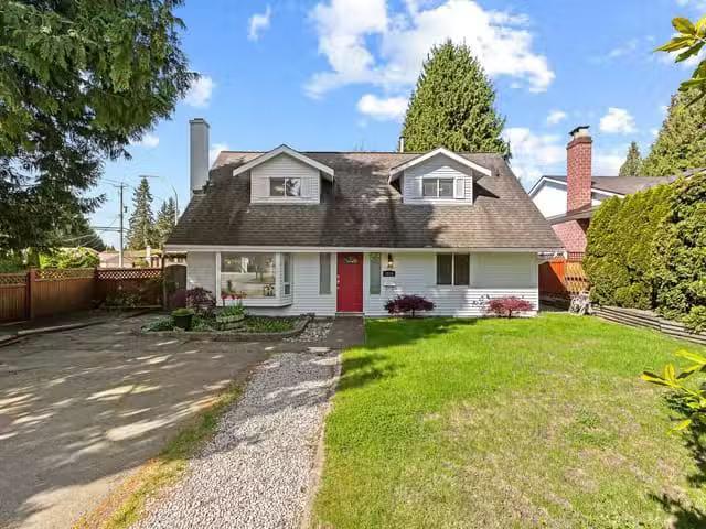 House for sale in Surrey, South Surrey White Rock, 1619 138a S.