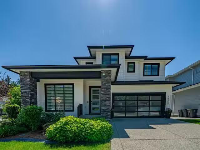 House for sale in Surrey, South Surrey White Rock, 16232 10 Av.
