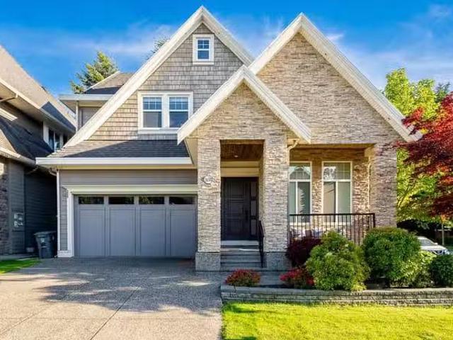 House for sale in Surrey, South Surrey White Rock, 16302 25 Av.
