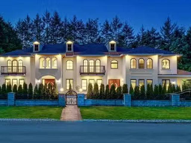 House for sale in Surrey, South Surrey White Rock, 16375 30b A.