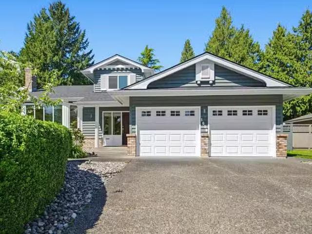 House for sale in Surrey, South Surrey White Rock, 1639 133a S.