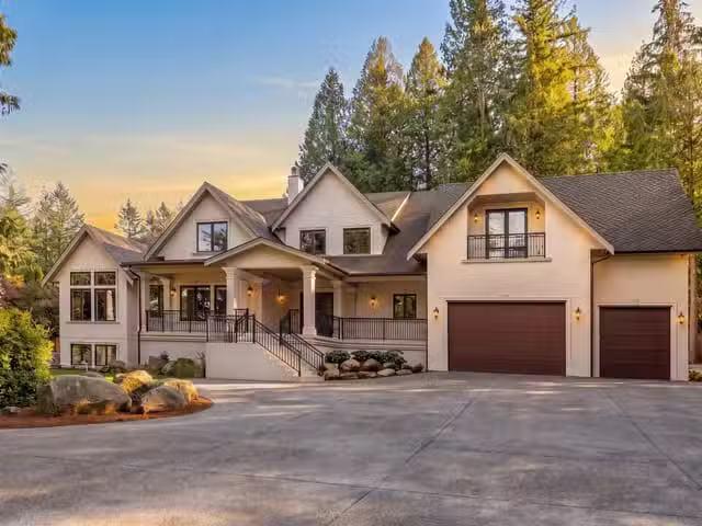 House for sale in Surrey, South Surrey White Rock, 17438 28 Av.