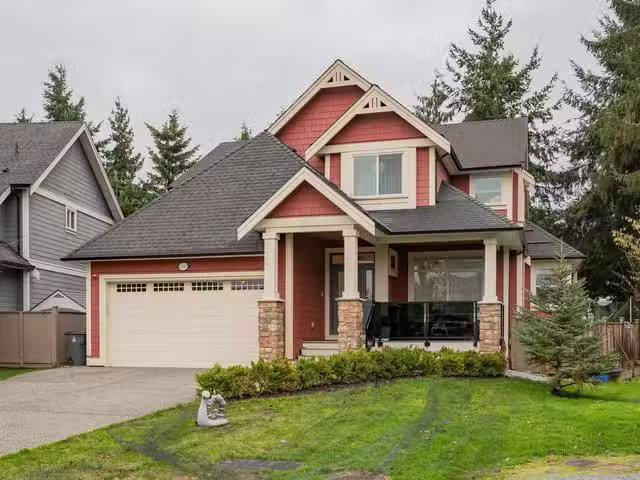 House for sale in Surrey, South Surrey White Rock, 17447 0a Av.