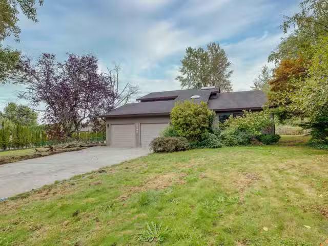 House for sale in Surrey, South Surrey White Rock, 18208 21a A.