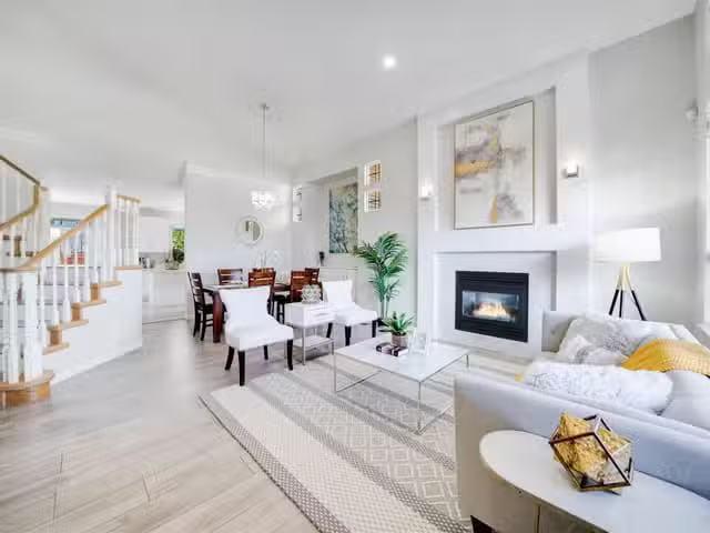 House for sale in Surrey, South Surrey White Rock, 1911 140a S.