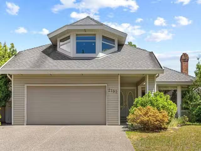 House for sale in Surrey, South Surrey White Rock, 2192 148a S.