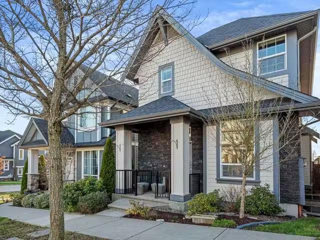 House for sale in Surrey, South Surrey White Rock, 2107 165b S.