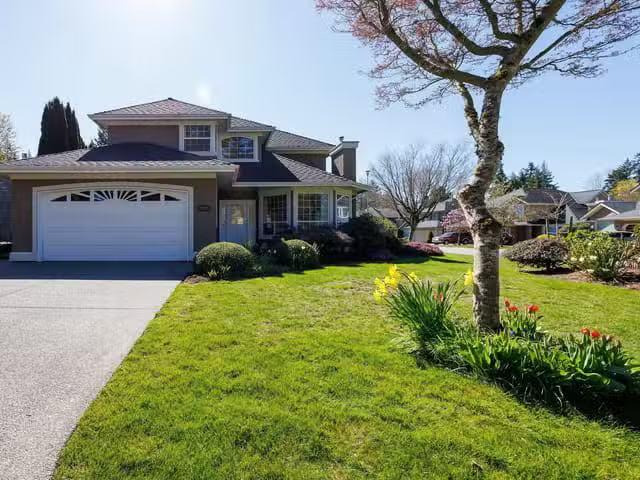 House for sale in Surrey, South Surrey White Rock, 2244 140a S.