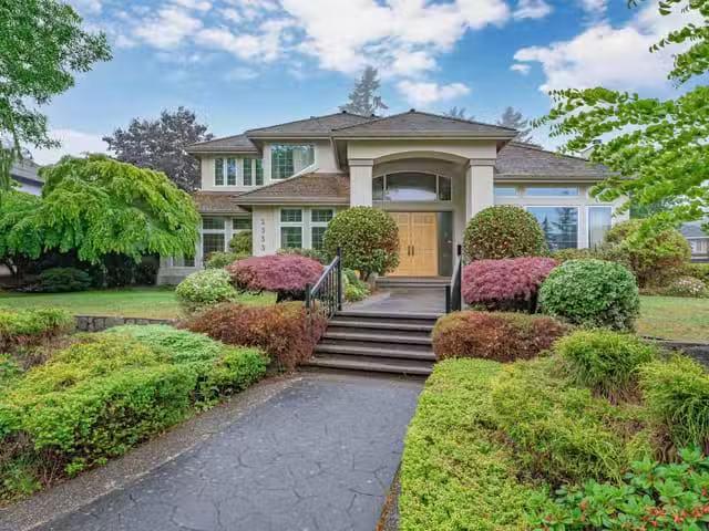 House for sale in Surrey, South Surrey White Rock, 2333 133a S.