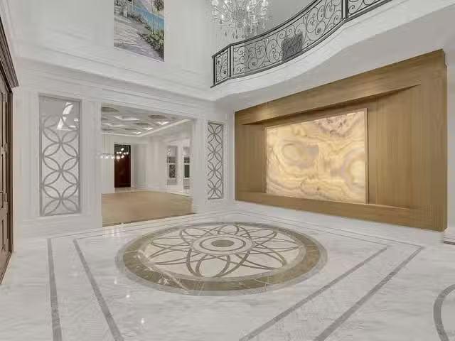 House for sale in Surrey, South Surrey White Rock, 2458 140 St.