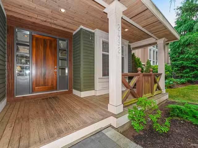 House for sale in Surrey, South Surrey White Rock, 2492 148 St.