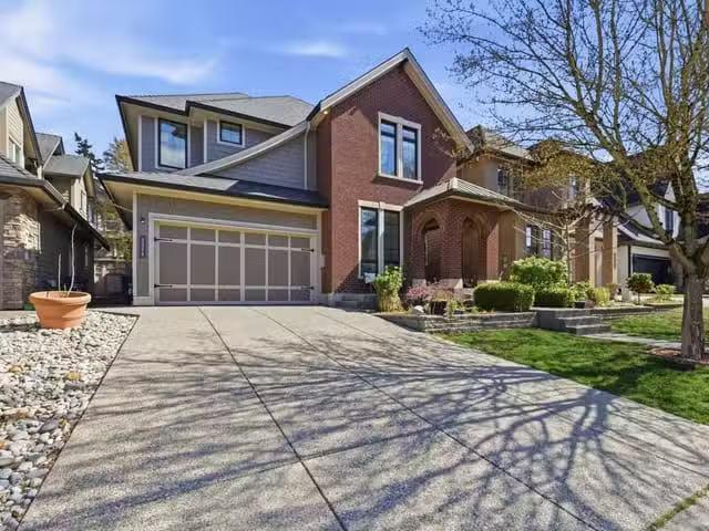 House for sale in Surrey, South Surrey White Rock, 2574 163 St.