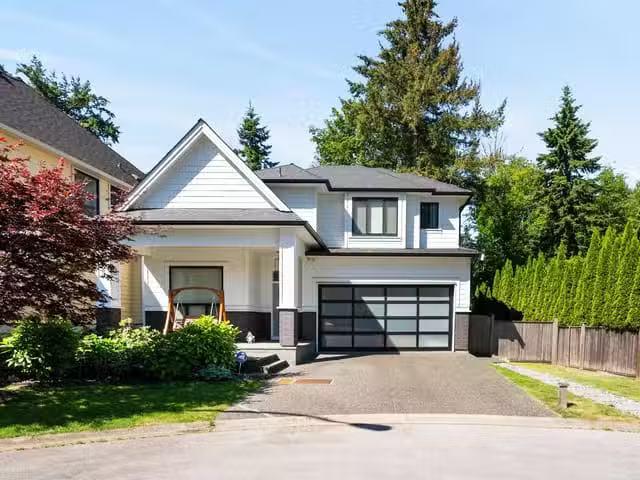 House for sale in Surrey, South Surrey White Rock, 3323 147 St.