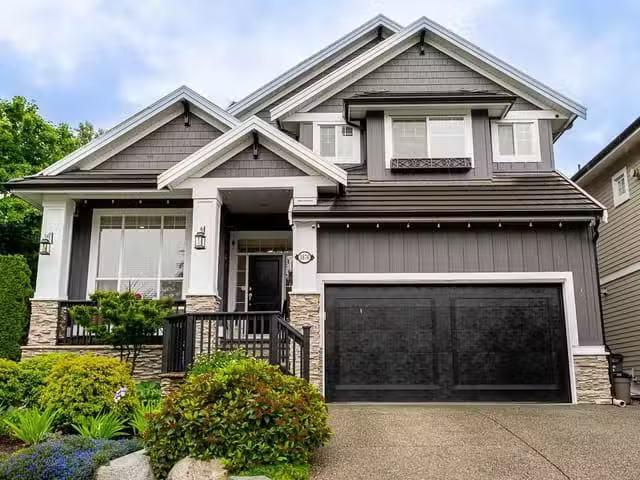House for sale in Surrey, South Surrey White Rock, 3876 154 St.