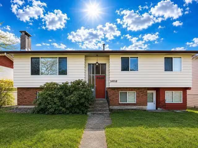 House for sale in Surrey, Surrey, 14058 72 Avenue, 263155805