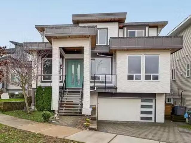 House for sale in Surrey, Surrey, 14298 62 Avenue, 263120079
